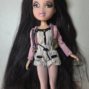 Bratz 10th Anniversary Twyla Doll with Outfit + Shoes - RARE - READ